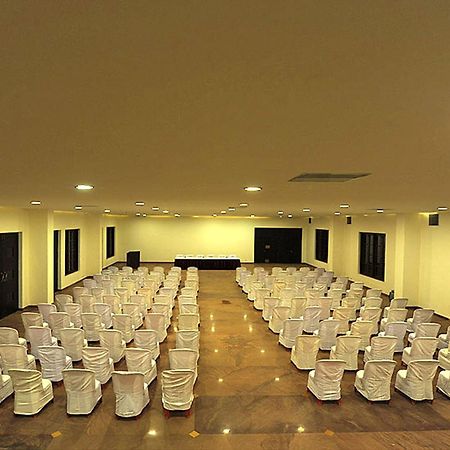 Amritara Ambatty Greens Resort Virajpet Exterior photo