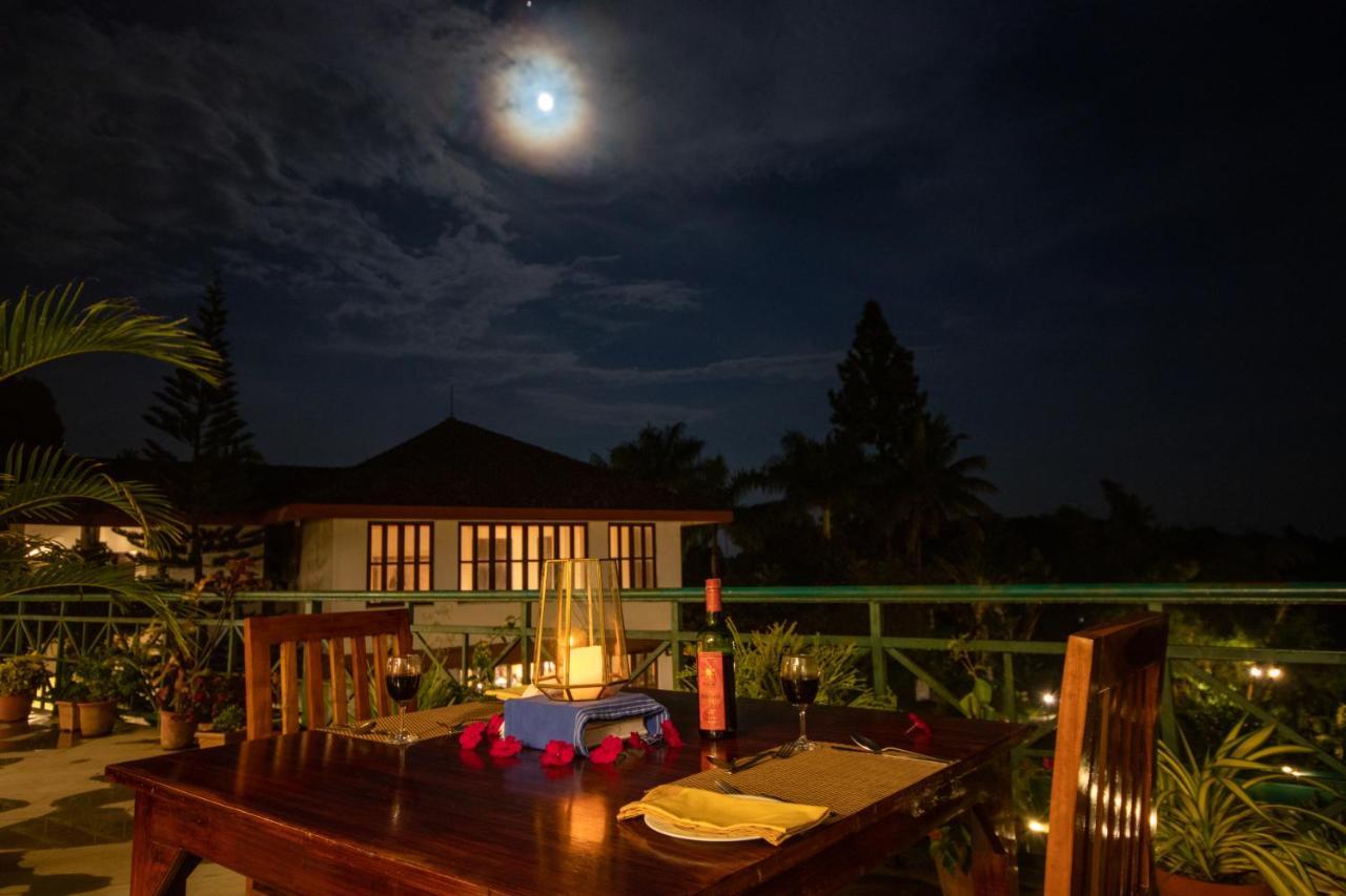 Amritara Ambatty Greens Resort Virajpet Exterior photo